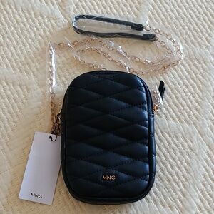 🆕 Mango Black Quilted Crossbody Phone Purse with Gold Hardware
